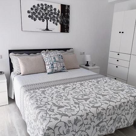 Mare De Deu, Vivienda Vacacional Para Familias Y Mayores De 25 Anos En El Grao De Gandia-Playa Playa de Gandia Eksteriør bilde