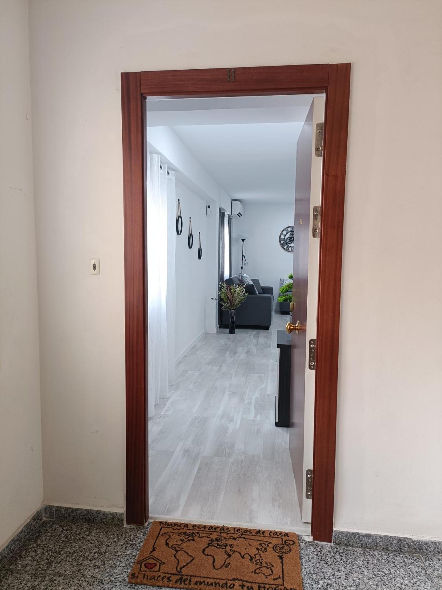 Mare De Deu, Vivienda Vacacional Para Familias Y Mayores De 25 Anos En El Grao De Gandia-Playa Playa de Gandia Eksteriør bilde