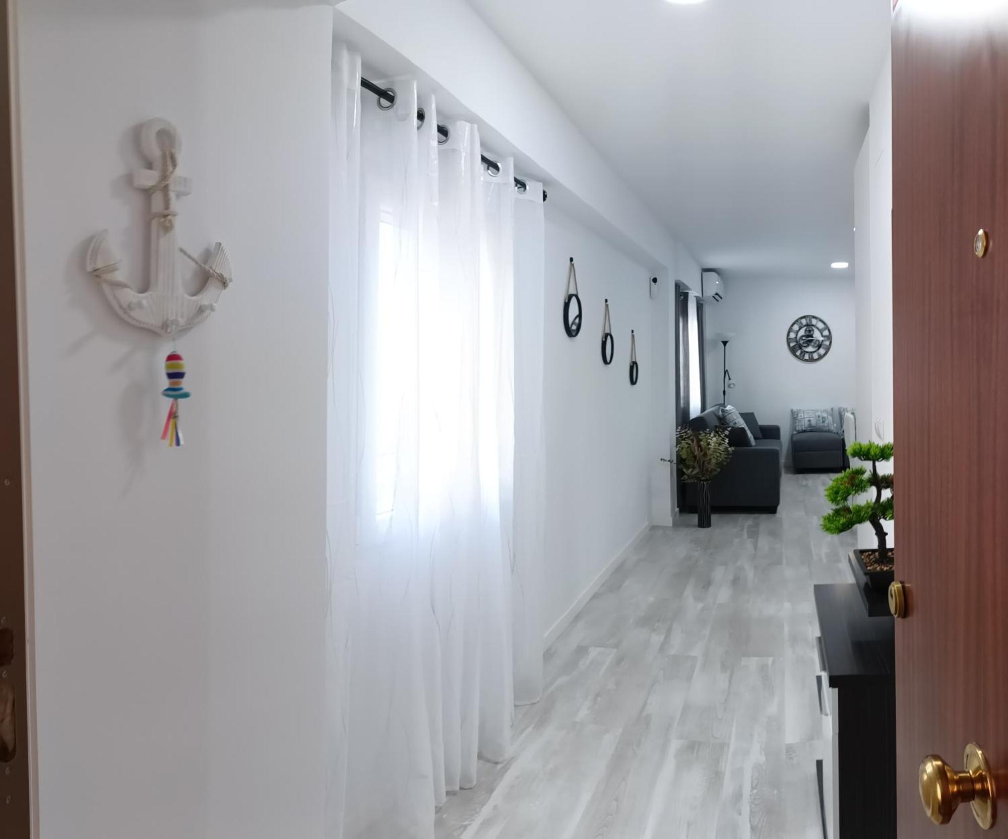 Mare De Deu, Vivienda Vacacional Para Familias Y Mayores De 25 Anos En El Grao De Gandia-Playa Playa de Gandia Eksteriør bilde